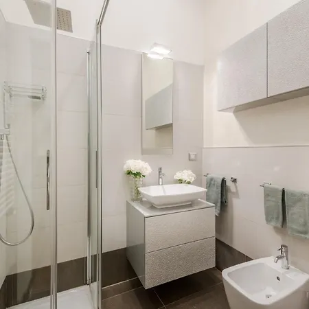 Apartment Elegant Modern In Lucca