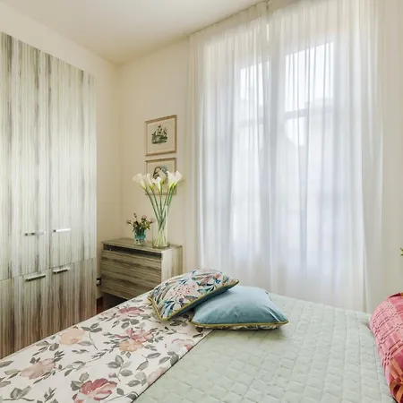 Elegant Modern In *