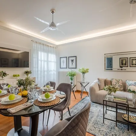 Elegant Modern In Apartment *